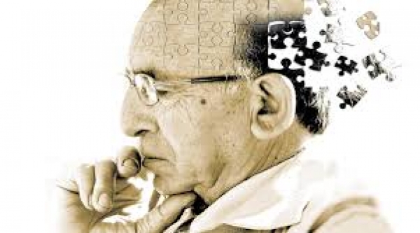 Esquecimento na pessoa idosa nem sempre significa Alzheimer